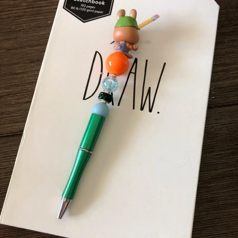 Disney Doorables: Zootopia: Stu Hopps handmade beaded pen